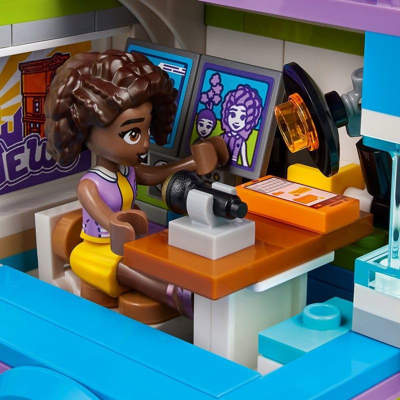 LEGO Friends Reporter furgonas, žaislas vaikui, berniukui ir mergaitei, naujienų skyriaus sunkvežimis, kūrybinga dovana 6 metų mergaitei ir gyvūnų gelbėjimo žaidimų gerbėjai, 41749 - Image 3
